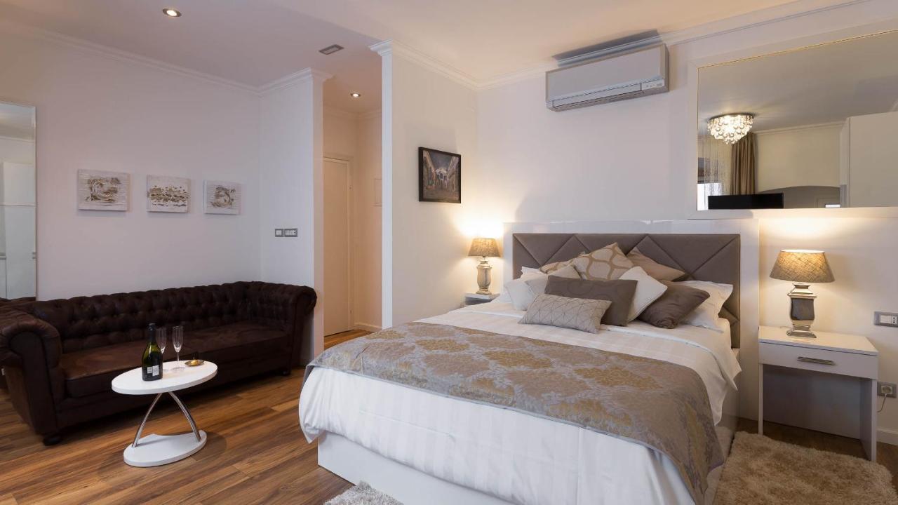 Guest House Imperial สปลิท ภายนอก รูปภาพ